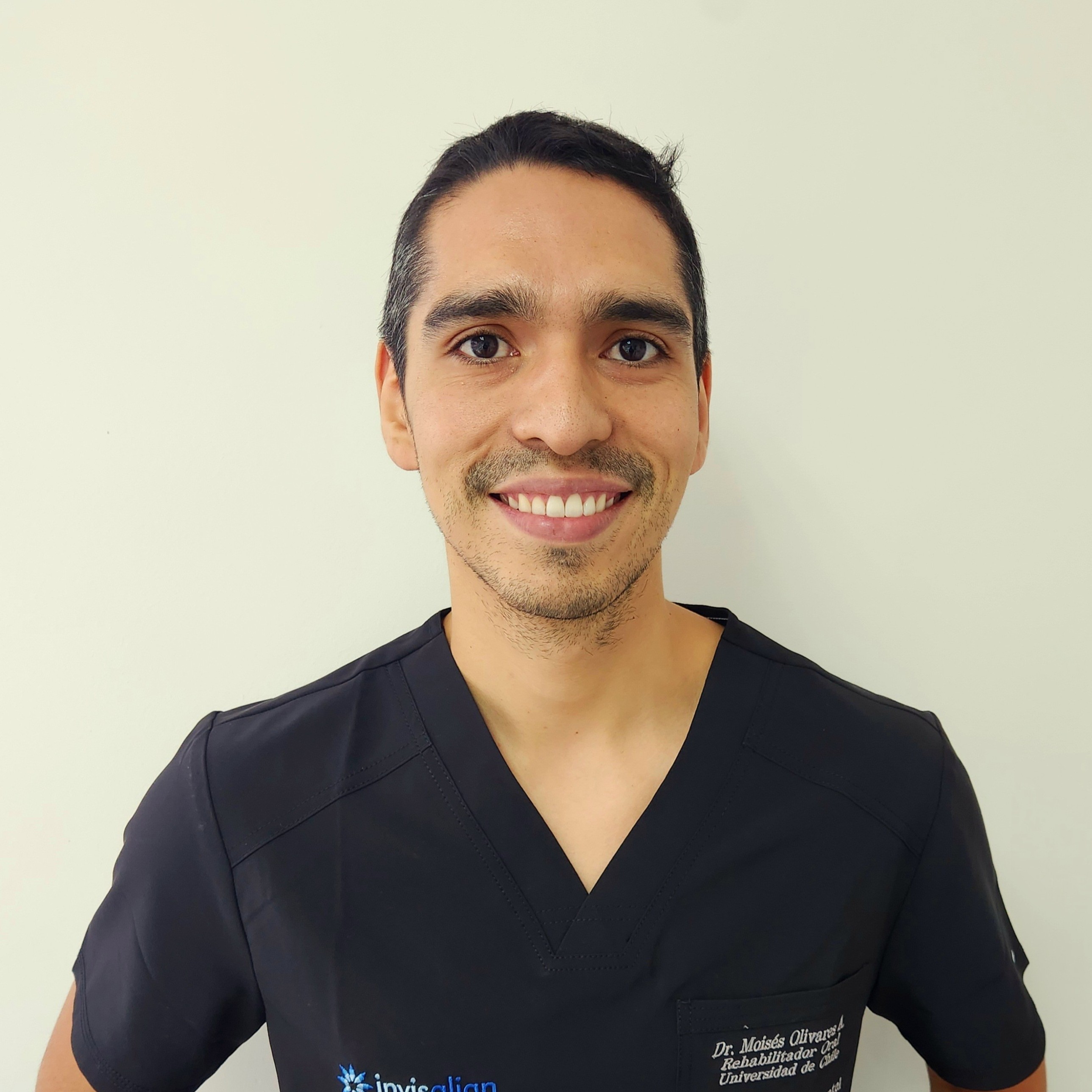 Dr. Juan Luis Moisés Olivares Aguirre